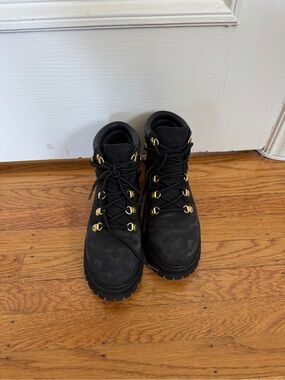 TIMBERLAND Black Hiking Boots with Gold Hardware